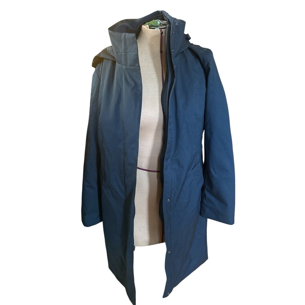 Brooks Brothers Exclusively for Net Jets Coat Navy Size Small. Excellent